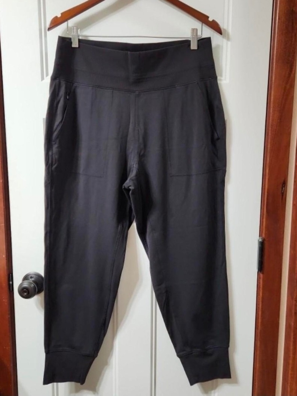 Athleta Black Venice Joggers - L